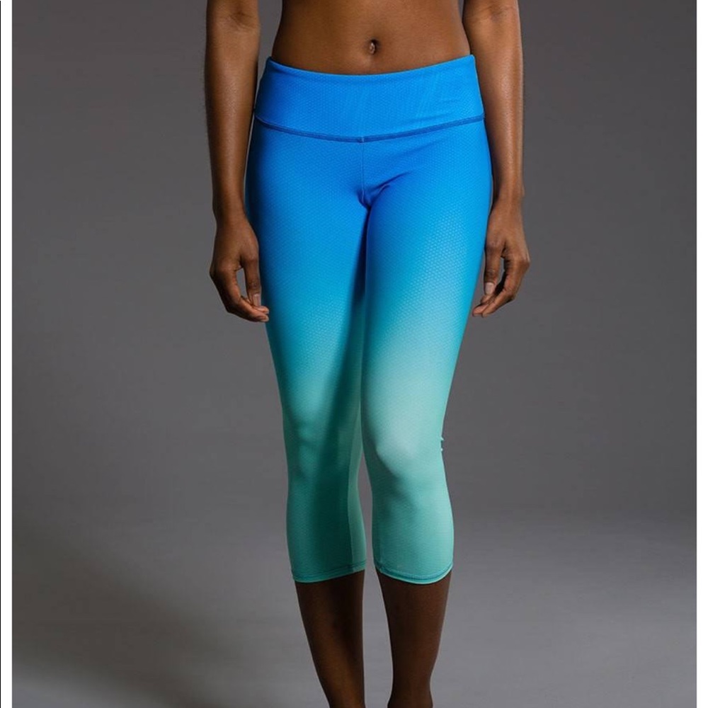 Onzie ombre blue leggings